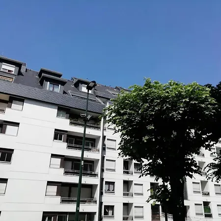 アパート Le Chateau Durieux 1 - Ravissant Petit Au Coeur De La ! Mae-1064 エクスレバン